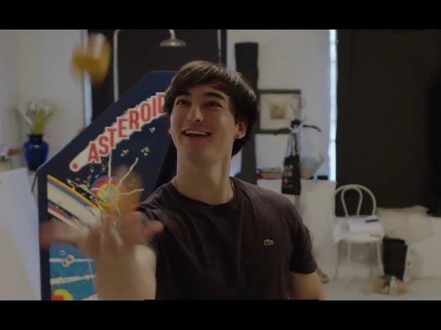 Joji Juggling for almost 5 minutes