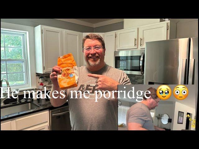 My American husband makes me porridge after giving birth 