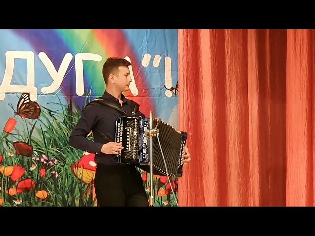 Роман Мишин. Обр. Казачей песни "Пчёлочка златая".