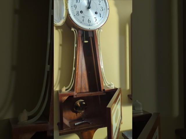 Happy Mother's Day .  This is my mom's favorite clock ️ #mothersday # banjo #seththomas