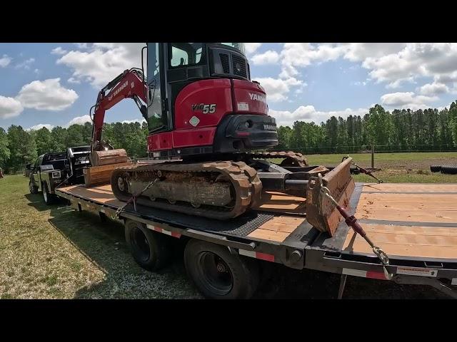 New Gooseneck Equipment Trailer Has Arrived!!