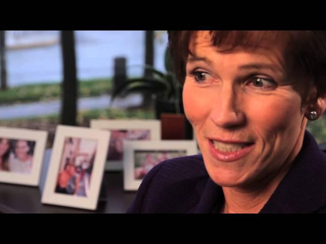 Sue Paish - Canada's Most Powerful Women: Top 100 2012 Hall of Fame Inductee