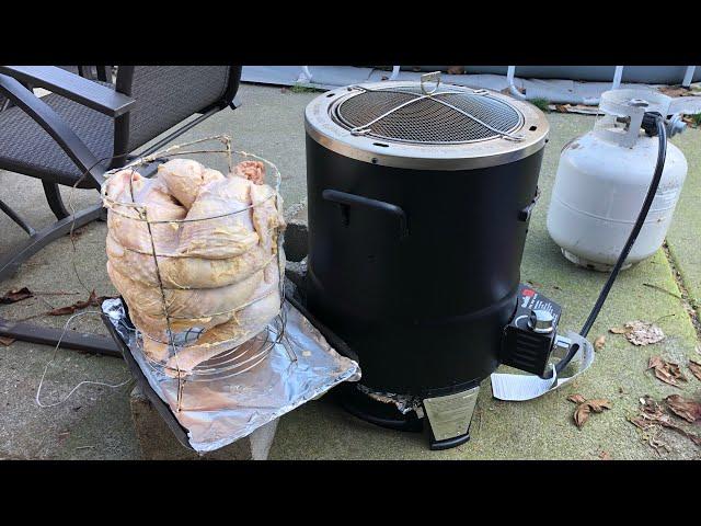 HOW TO FRY A 23lb TURKEY WITHOUT OIL FOR THANKSGIVING OR CHRISTMAS! Charbroil Big Easy