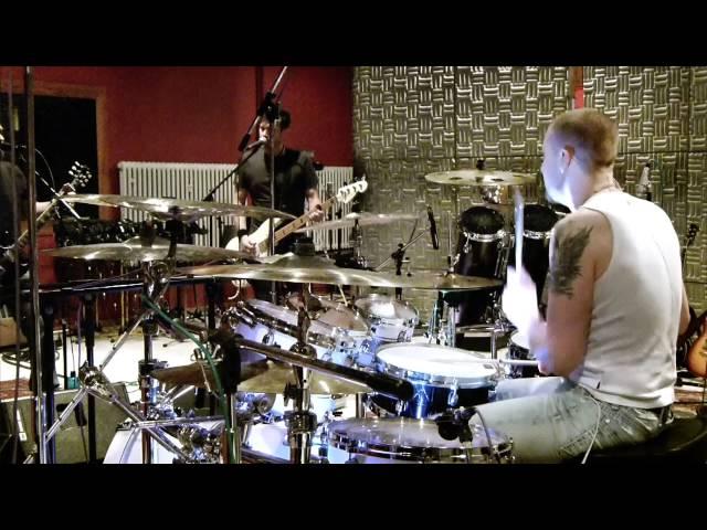 SKULLBOOGEY "Video Babe" Live @ performance studios ffm