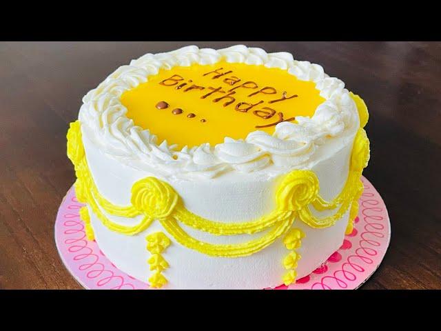 Moist lemon layer cake/ lemon glaze/ كيك الطبقات بنكهة الليمون