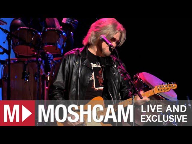 Daryl Hall & John Oates - Sara Smile | Live in Sydney | Moshcam