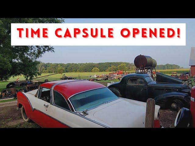 Illinois Farmer's Barn Find Collection LOCKED AWAY for decades: 1930s - 60s cars, trucks & tractors!