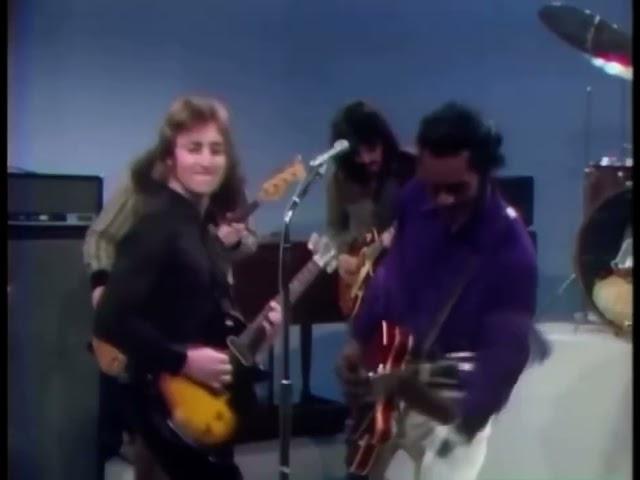 Chuck Berry & John Lennon - Johnny B. Goode