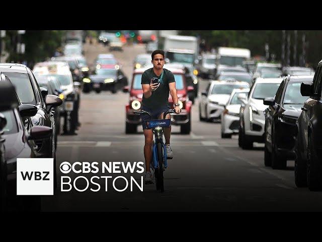 How can Massachusetts cyclists, drivers safely co-exist?