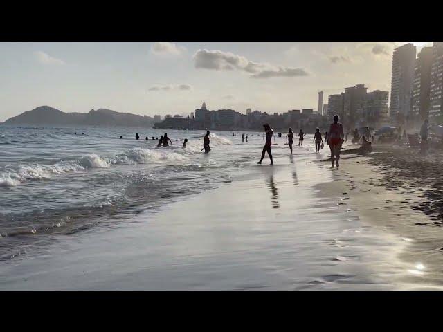 ️Sunny Coast of Spain 2023 | 4K Beach Walk in Beautiful Barcelona️