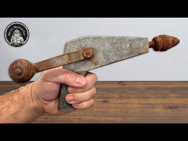 Old German Pistol Grip Hand Crank Drill Restoration - Restoration Videos