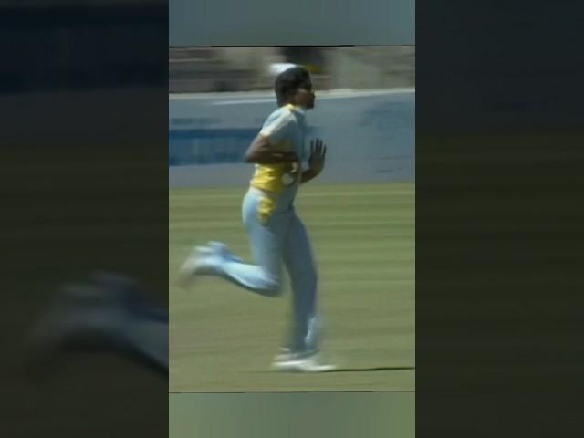 Kapil Dev bowling action