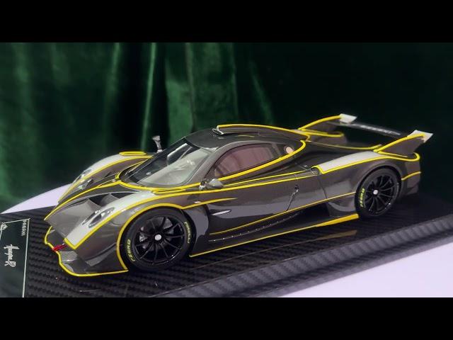 Vip Scale Models 1/18 Huayra R Carbon With Yellow Stripe  VIP18033-K