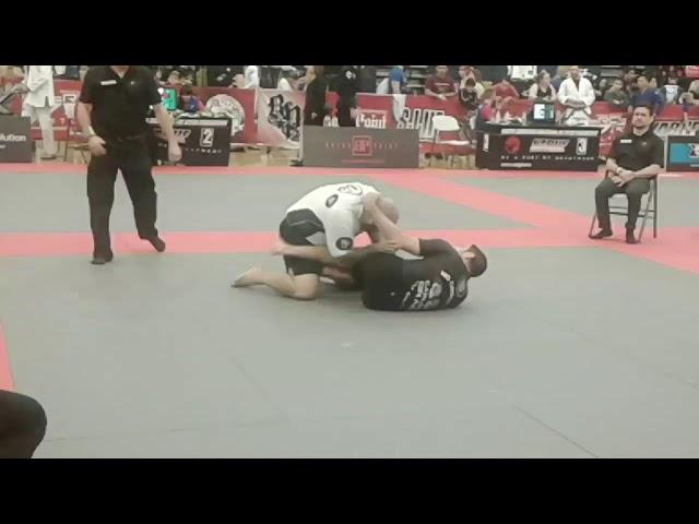 Gilbert Olivas (BFJJC) vs Jason Youseph (Carlson Gracie Irvine)