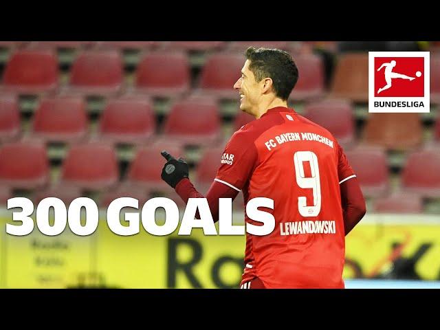 300 Goals | Robert Lewandowski Scores Hat-Trick vs. Köln