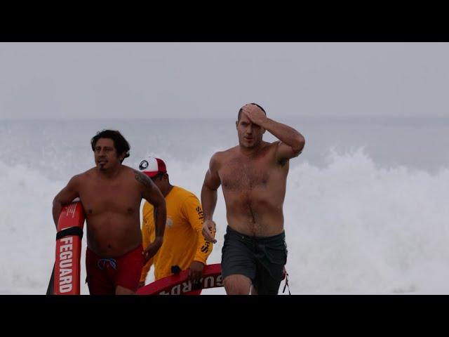 RAW CLIPS WILD PUERTO ESCONDIDO DESTROYS CROWD OF BIG WAVE SURFERS!