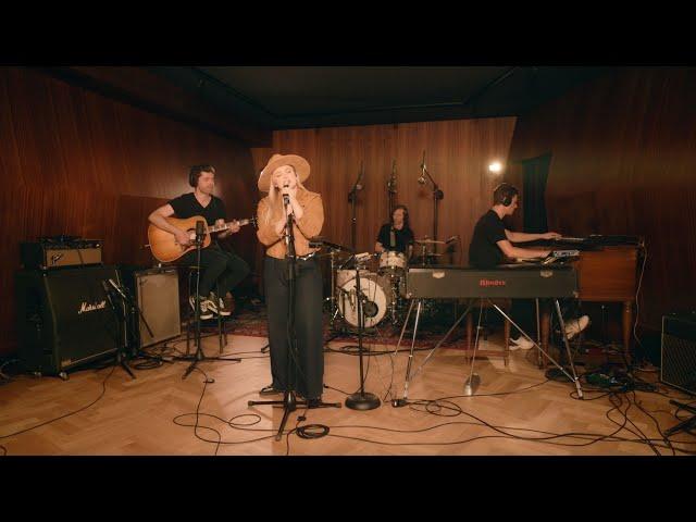 Eloïz – Live Session à l’Artistic Palace (Intégral)