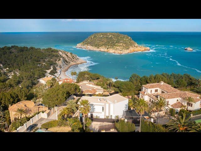 TOURING 2.550.000€ | VILLA EL REFUGIO LUXURY HIGH-END VILLA FACING THE SEA IN JAVEA