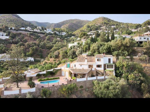 Vista aérea de una increíble villa en Mijas Pueblo