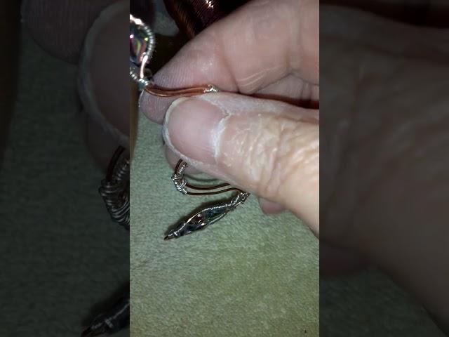 TUTORIAL coming soon to Rustic Dragonfly Designs,  need to perfect it #wirewrapping #diycrafts