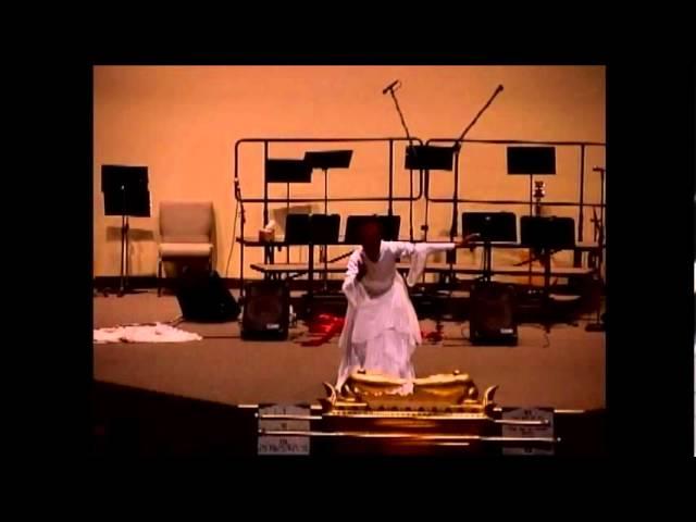 The Cross Christian Church/Anthony Scott and Jacqueline Saunders brings Praise to Bakersfield,Ca.wmv