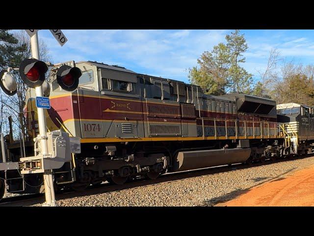 Foreign power / Heritage Units /moving the weight of the world incredible Norfolk Southern action!