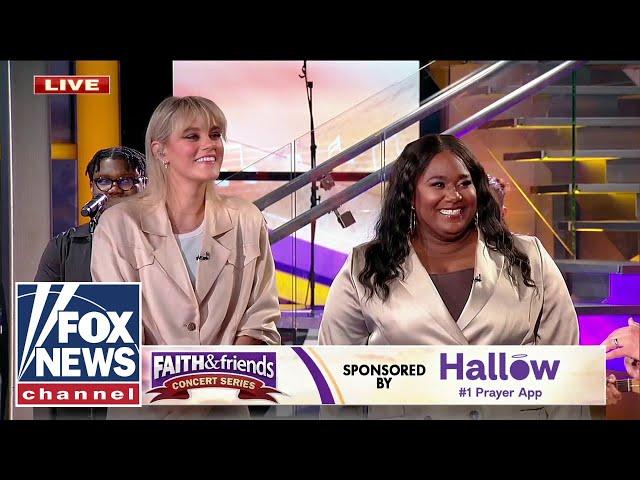 Christian vocalists Naomi Raine and TAYA perform ‘Jireh’ and ‘Oceans’