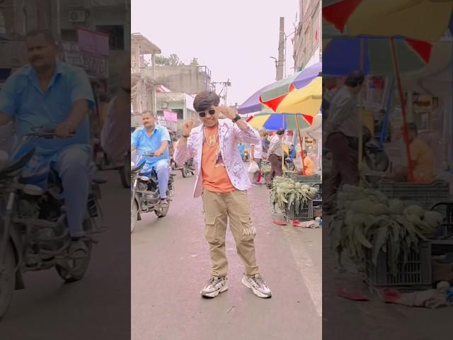 Gora Rang Dekh Kar Deewana Ho Gaya 