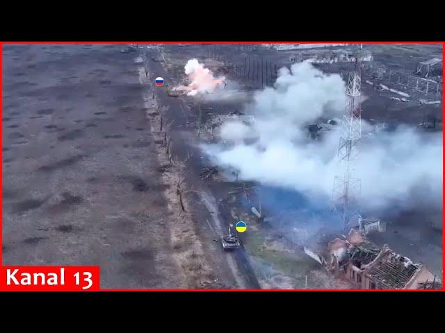 Tank battle: Ukrainian tank destroyed from a close range a Russian tank seeking to flee