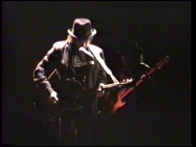 BOB DYLAN BEACON THEATER NEW YORK CITY, NEW YORK USA October 17, 1990