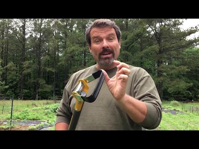  Does a Looped Hoe work? Scuffle Hula Stirrup Loop Hoe for Preventing Weeds - Teach a Man to Fish