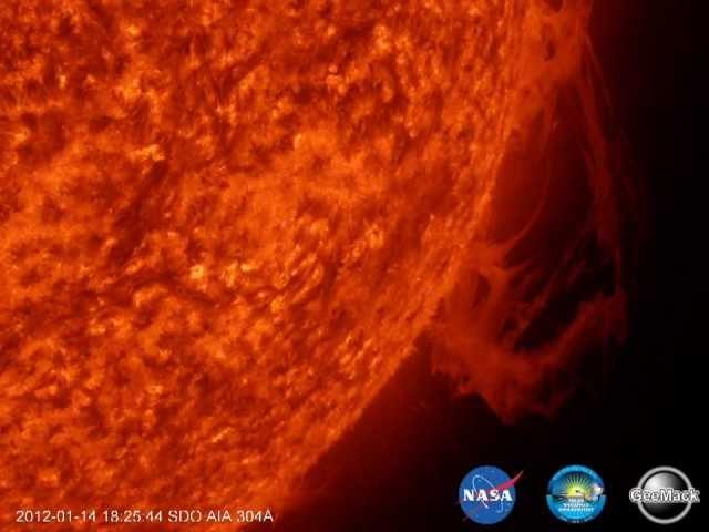 SDO - Southwest Limb - 2012-01-14 from 12:00 to 22:00 - AIA 304Å - HD