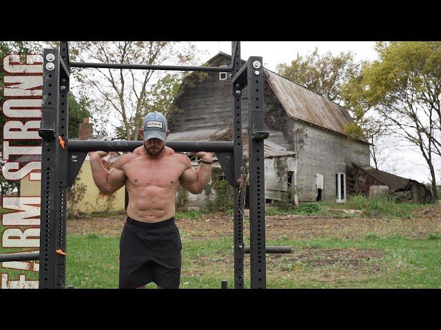 THE ULTIMATE OUTDOOR SETUP. FARM STRONG WORKOUT