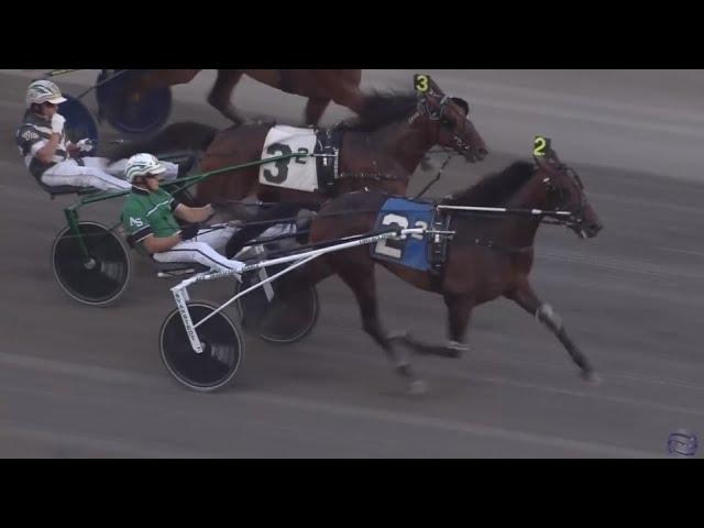 Gangsta Talk & Åke Svanstedt wins NYSS 2YO C&G 2nd division ($74,500) in 1.58,1 (1.13.4) at Yonkers.