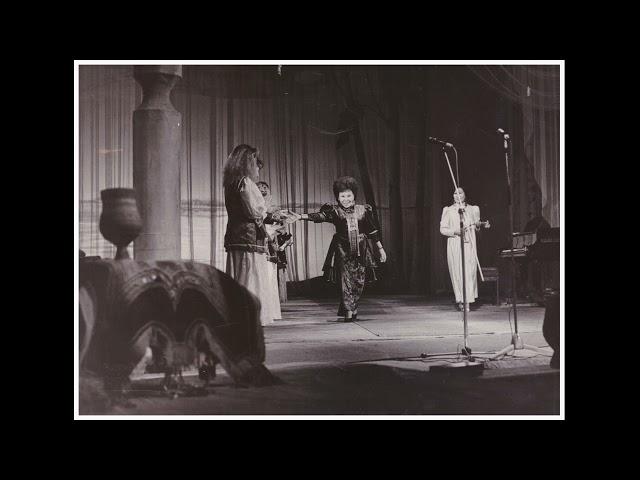 Марина Попова-Эдьиий Марыына - «Күһүҥҥү ырыа», муз  Д. Данилова, сл  Л. Попова