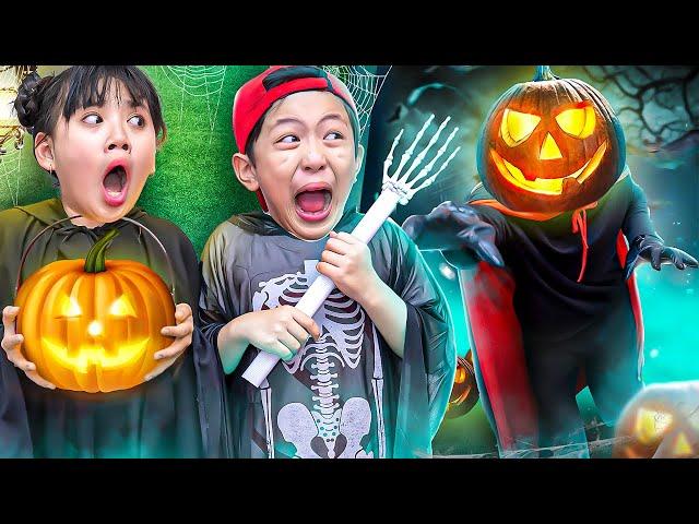 Baby Doll & Mike Escape Pumpkin Monster’s Room Halloween Challenge