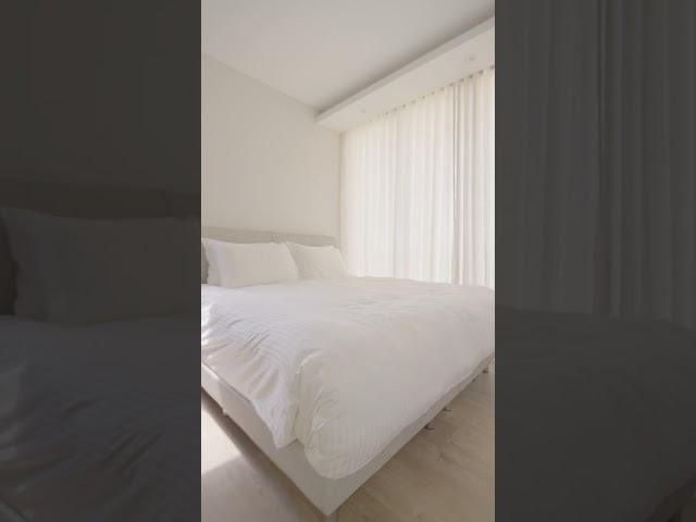 Bellewaters 4 Bedroom Condo (Rustic Wabi Sabi Inspired by Thailand)