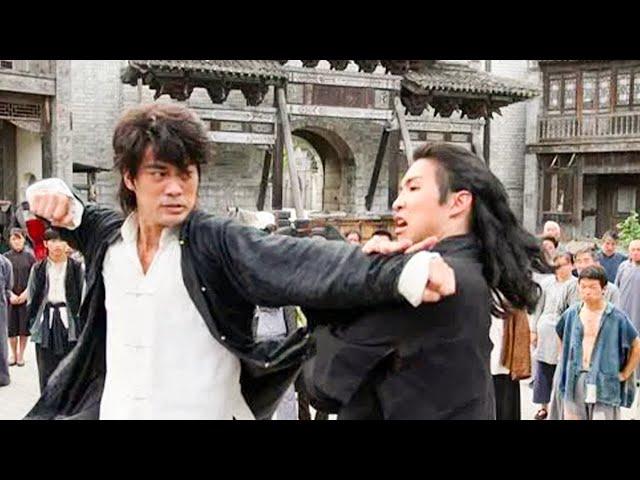 A boy fights against Japan's top karate master！