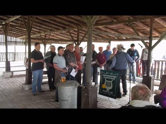 Der Dolgeliner Männerchor singt  im " Alten Schafstall",die " Hymne von Dolgelin",