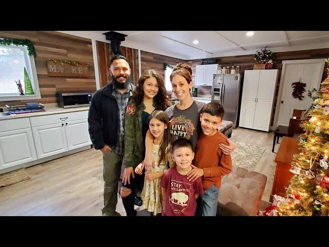 Family Gives FULL TOUR of Tiny Home | Ultimate DIY Tiny House In The Mountains