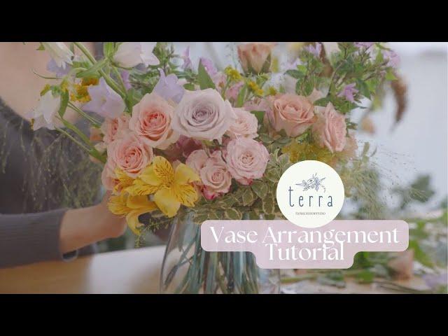 Flowers by Terra | Tutorial: How to make a Floral Vase Arrangement #homedecor #relievestress #howto