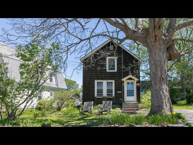 86 Willow Street, South Portland, ME Presented by The Marc Gup Real Estate Group.