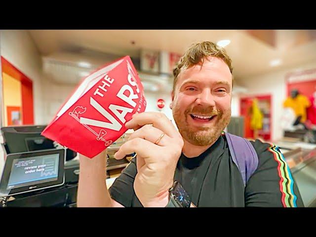 Scottish Guy Tries American Fast Food (The Varsity) in Atlanta for the first time 