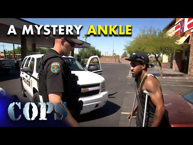 Suspect With "Broken Ankle" Flees on Foot - Traffic Stop | Cops TV Show