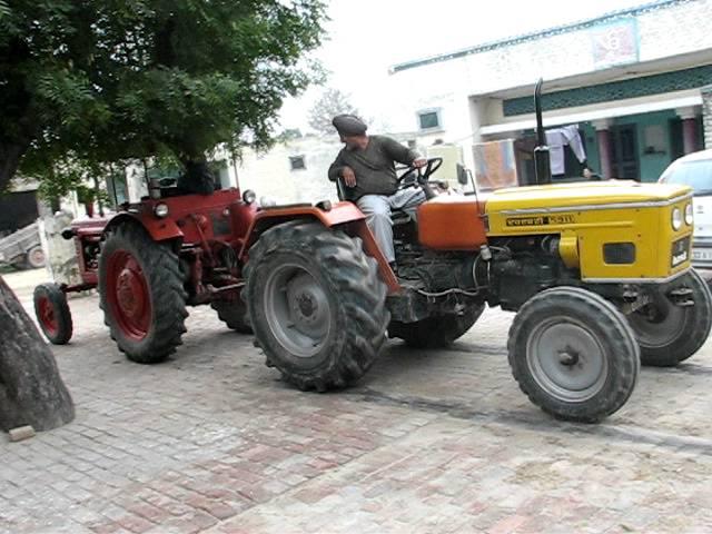 Belarus vs Zetor