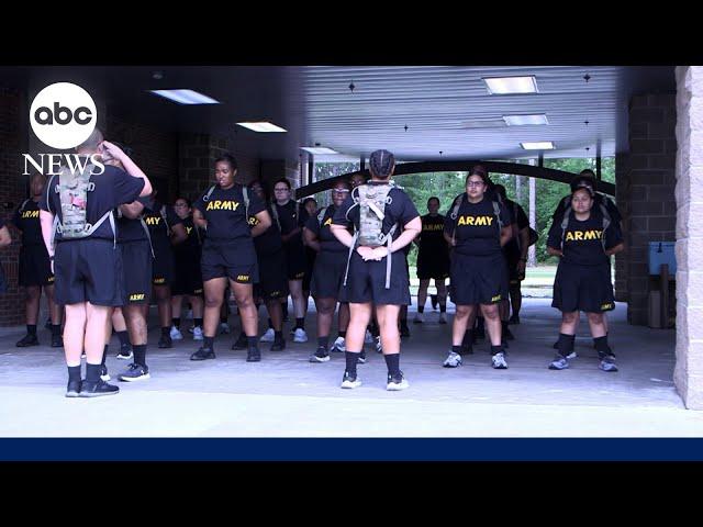 Army boot camp aims to turn overweight recruits into soldiers