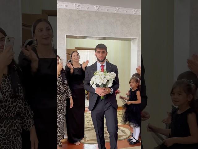 Невеста первые увидела жениха
