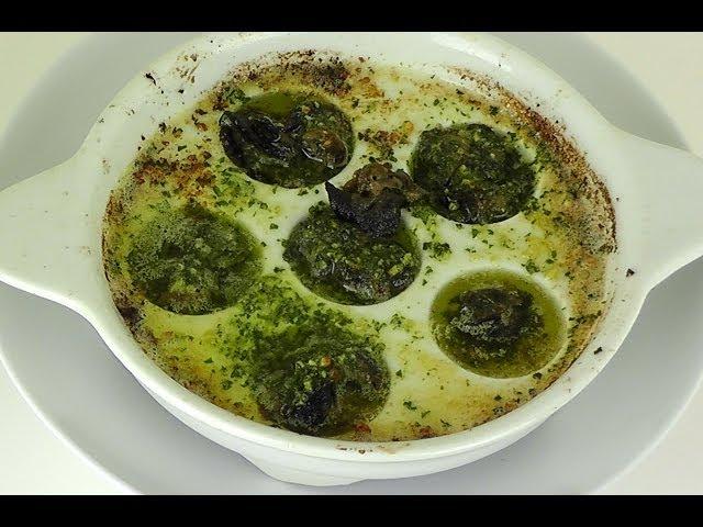 Delicious Escargots Bourguignone: Baked Snails in Garlic Parsley Butter