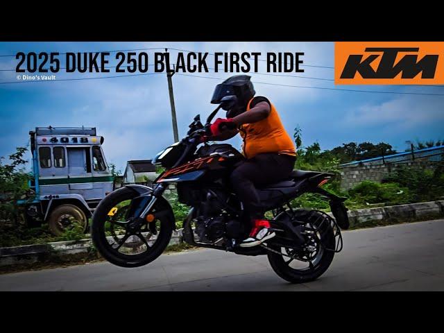 2025 KTM DUKE 250 BLACK First Ride Review  