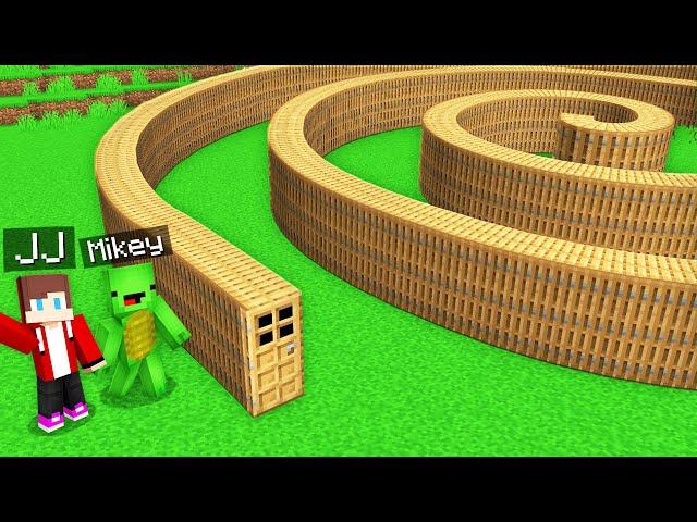 How JJ and Mikey GOT into SPIRAL DOOR in Minecraft Maizen!